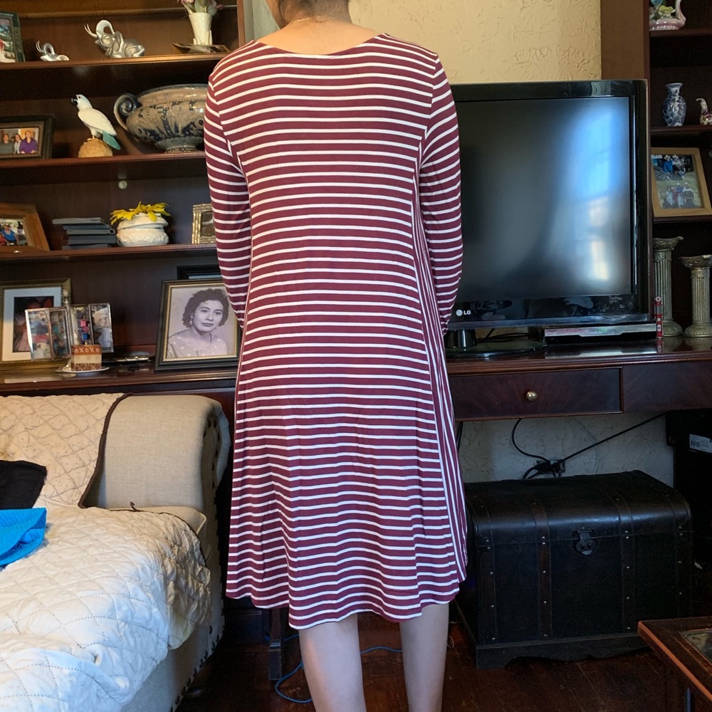 Dress - Picture 2 of 2